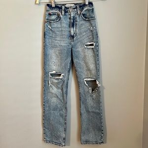 Abercrombie & Fitch Ankle Straight High Rise Light Wash Distressed Jeans